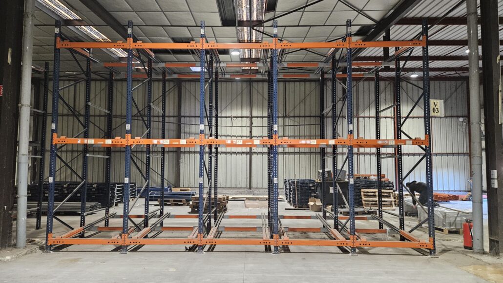 Rack push back MECALUX